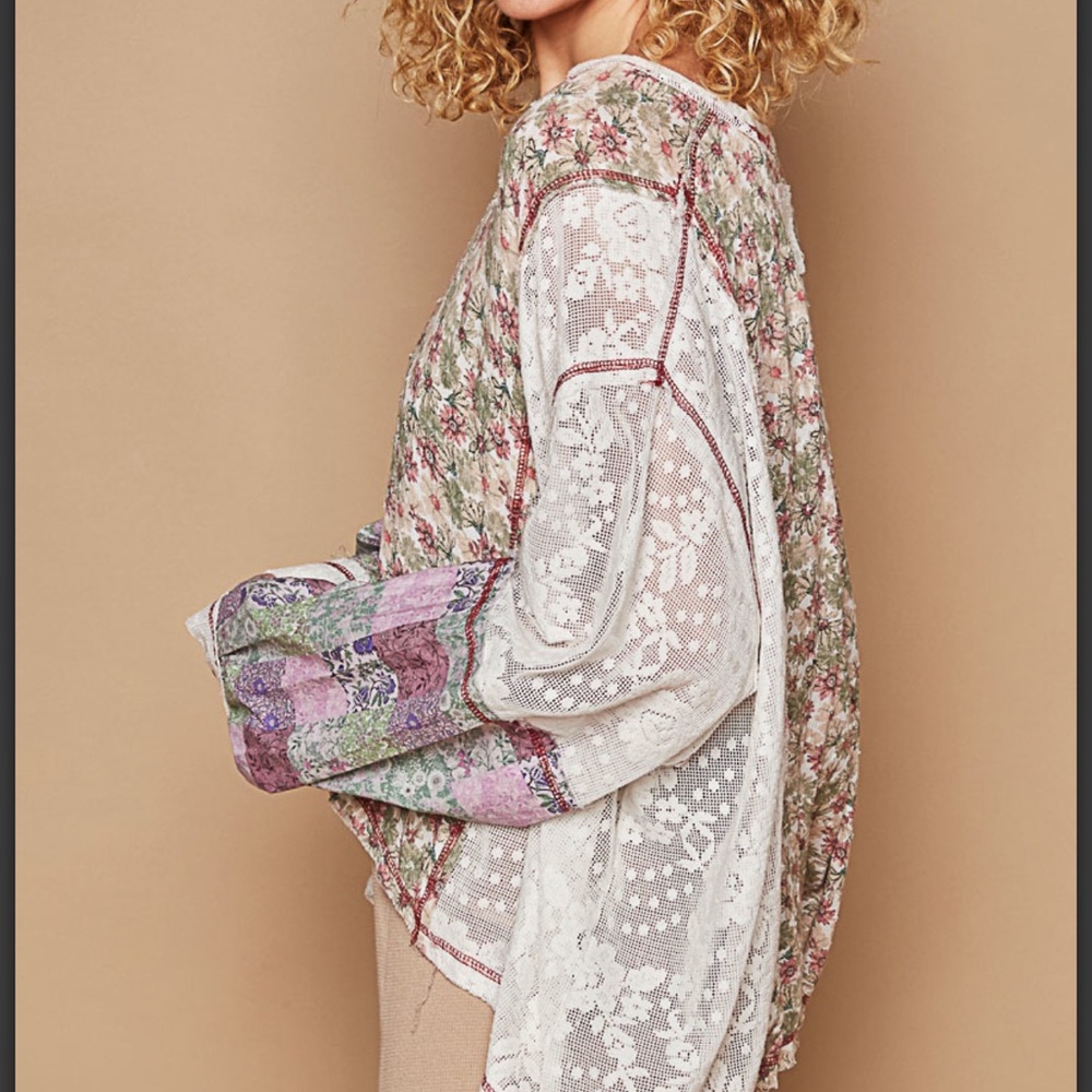 P545–POL Floral Lace Patchwork Top - Picture 4 of 5